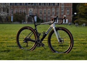 SUPERIOR XR 9.8 GF / Gloss Carbon / Grey